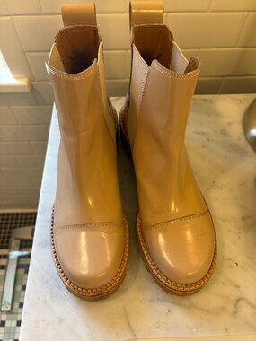 See by Chloe LIght Tan Patent leather lug sole booties 40 10 9.5 EUC